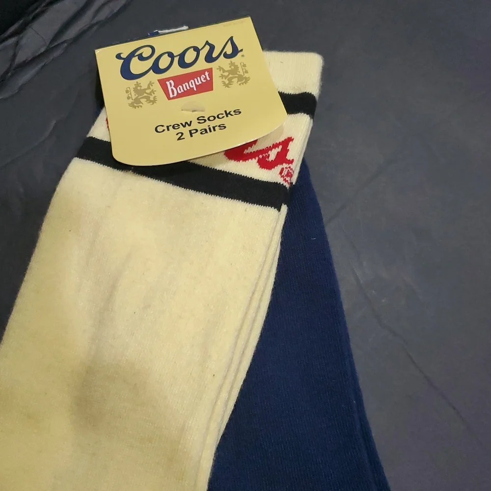 Coors Men's yellow and navy blue crew socks 2pairs fits Men's shoe size 8-12 new